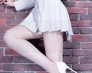 Beautyleg - Cher学姐的写真，分享一波不太正常的想法