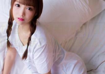 GIRLT果团网 - 王语纯的私拍，图片向我们隐约展示了一种独特的惬意。