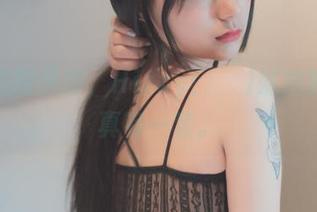 那种美图风格，Hizzy(히지)妹妹的私拍真有一套。
