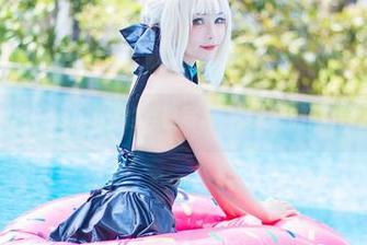 Kitkat Cosplay的夏日写真,无圣光开启你的脑洞
