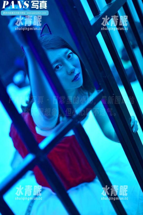 PANS写真 - 日常里的小彤，最新图册给你无限想象，但小心喘不过气。