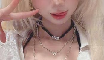 不穿裤子的阿梅莉亚·华森！PoppaChan便装版作品集原图让人捧腹感慨！