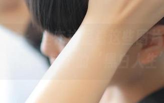 ROSI黑白：坐在这里看这些图片，脑中突然浮现自个的‘黑白人生’