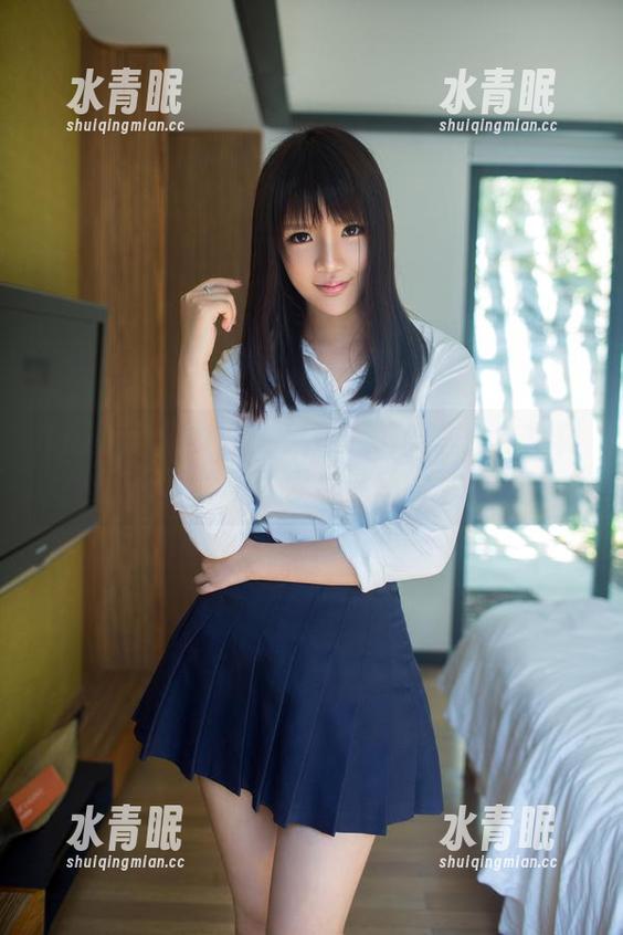 TuiGirl推女郎-何奕恋 TuiGirl推女郎 - 就这?何奕恋女仆写真资源聊聊可爱与性感的平衡