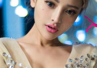 UGirls尤果网 - 毛COCO的女仆图册：你能想象她在这穿着的样子吗？
