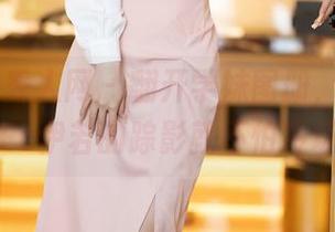 Xiuren秀人网 - 翻开学妹图册，有MODEL伊若的踪影就不怕冷场