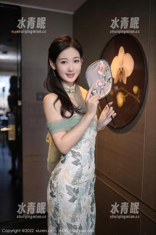 Xiuren秀人网-伊一Moon Xiuren秀人网 - 毛衣写真,伊一Moon就是那个让你想剁手购物的人