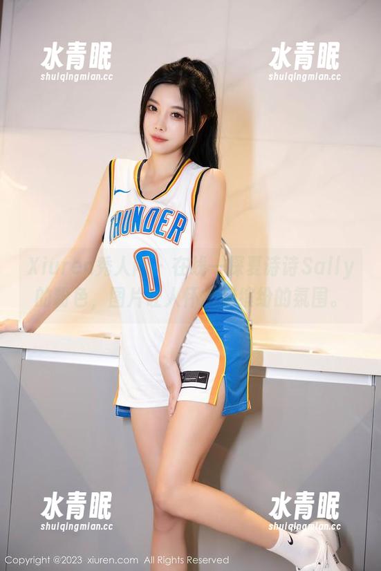 Xiuren秀人网-夏诗诗Sally Xiuren秀人网 - 在线一探夏诗诗Sally的粉色,图片让人怀念起缤纷的氛围。