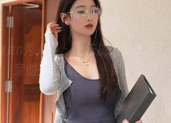Xiuren秀人网 - 无法抗拒的诱惑，小尤奈的死库水图包，穿了又穿