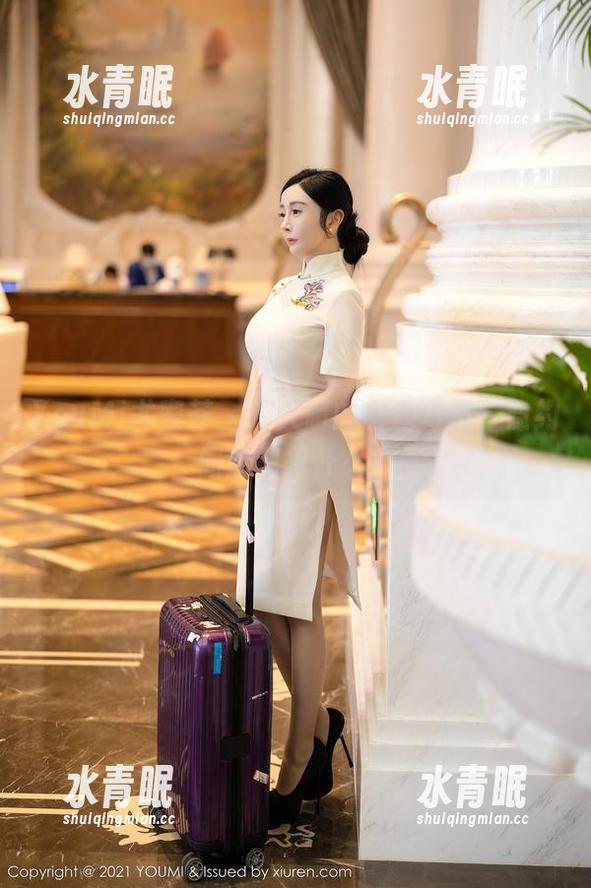 YouMi尤蜜荟-周大萌 YouMi尤蜜荟 - 周大萌的白丝写真,隐约间透露着什么?