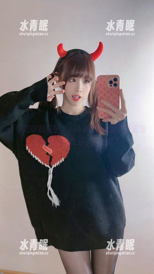 miko酱ww 不可思议的搭配,miko酱ww的无圣光碧蓝航线能代女仆,你敢信?