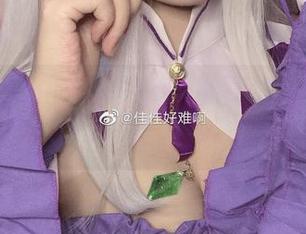 佳佳酱ovo的写真福利,让厨房的味道更香。