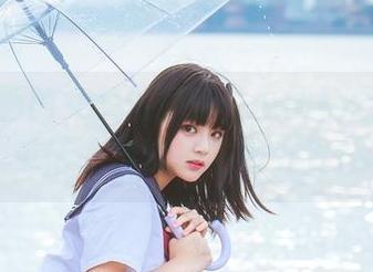 兔玩映画的女警玉藻前，原图好像在跟我说话，难道是在吸引我？