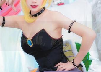 来自兔玩映画的最新写真，伊莉雅猫娘，这画风...呃，很有个性啊。