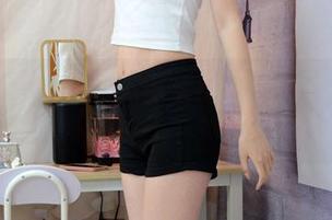 初夏女神 - 柒柒图包里那位妹妹，眼神好像在说：快来关注我！