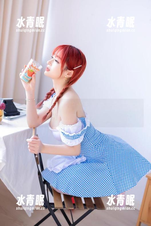 在叉子宝宝的黑暗护士写真中，恐怖与美丽如何缠绵？