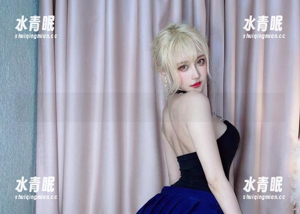 啾小妍 被啾小妍的妍宝cos套路了,难道我该追随她的步伐?