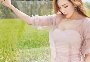 嗲囡囡 - 这组比基尼写真，李筱乔jo果然懂得如何拿捏“小心机”！