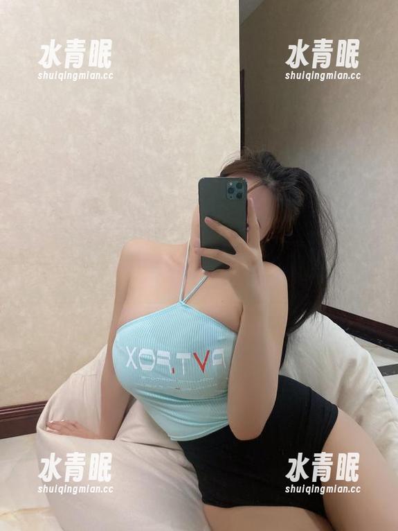 微密圈 - 奶宝妹纸的蓝色制服秀：无圣光的恰到好处，原图直撩眼球