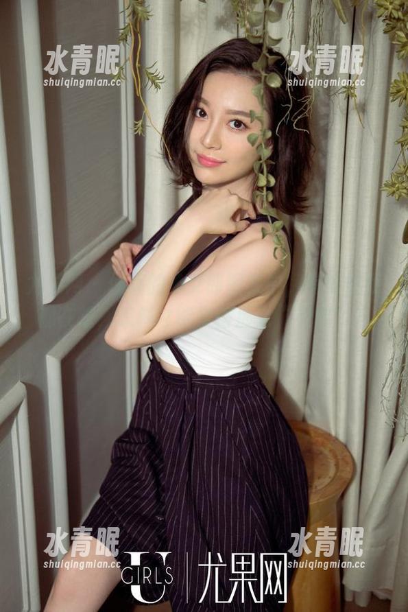 尤果网-仙妮 尤果网 - 仙妮的兔女郎图集中,有时候我都在想,怎样才能学得那么“无邪”?