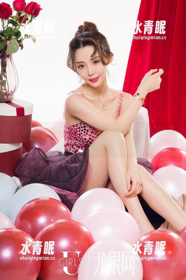 尤果网-韩恩美 尤果网 - 最新套图:韩恩美学姐,真的是一言不合就上天的感觉啊!