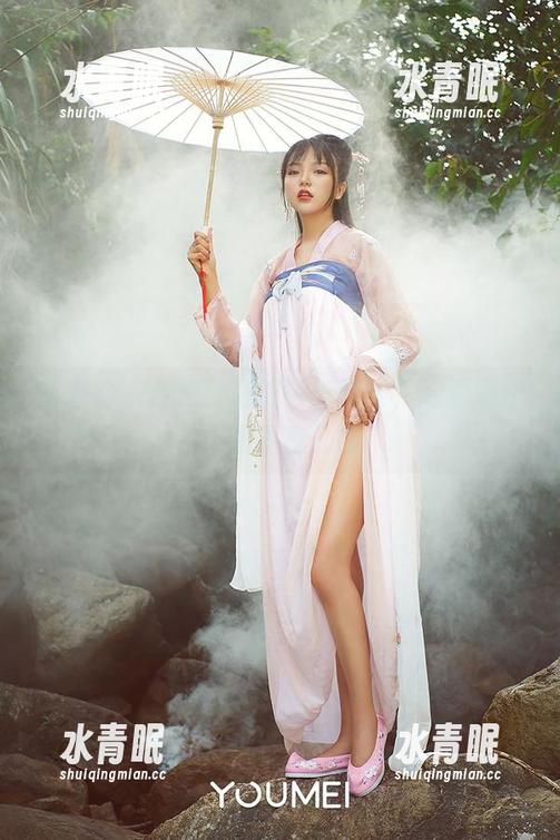 尤蜜荟-合法萝莉 尤蜜荟 - 合法萝莉的肉丝图库,高清到让人想多看几眼