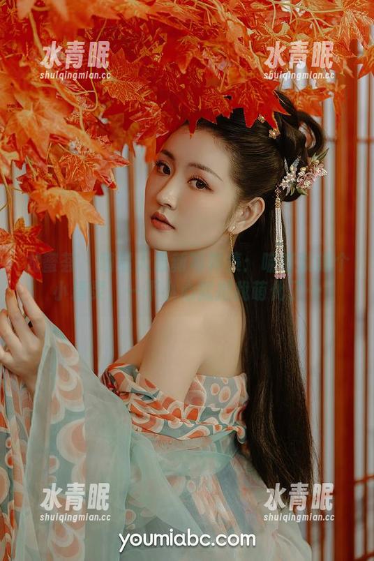 尤蜜荟-喵星人 尤蜜荟 - 喵星人最新写真集:喵喵就像个小精灵,一不小心就把我萌化了…