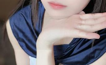 布丁大法的体操服写真，原图一掉头一下子就妙趣横生！