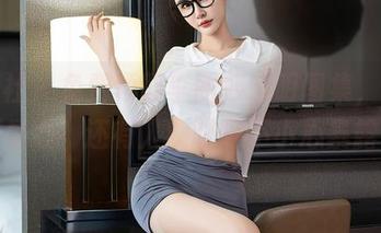 星颜社 - 免费领取李丽莎透明图集，透明的不是心，还有人！哎呀不小心暴露了！