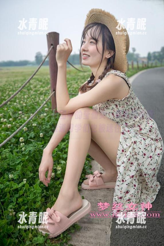 梦丝女神-莹仙女 梦丝女神 - 原图中的莹仙女,明亮的校园写真,难道同学们也被迷住了?