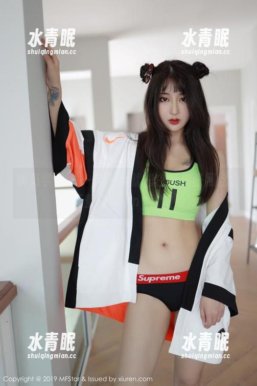 模范学院-任莹樱Jenny 模范学院 - 一言不合就把白裙放进网盘,任莹樱Jenny也怕冷