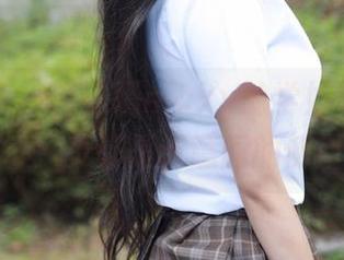模范学院 - 白子嫣nicky的学姐写真集：每一页都是无意间的侧目