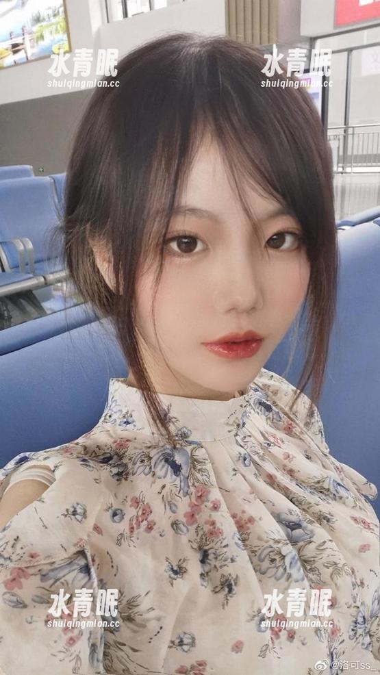 洛可ss 洛可ss的镂空合集,图片里透着一丝“小心思”,你别说,这拍得挺有意思。