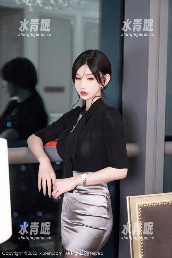 秀人网-周波儿 秀人网 - 周波儿换装水手服,要图包?那就免费拿走吧!