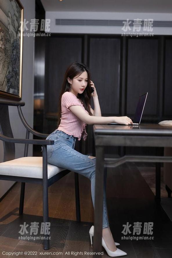 秀人网-团团子_una 秀人网 - 团团子_una黑丝合集:一抹神秘,哪个是她的真面目?