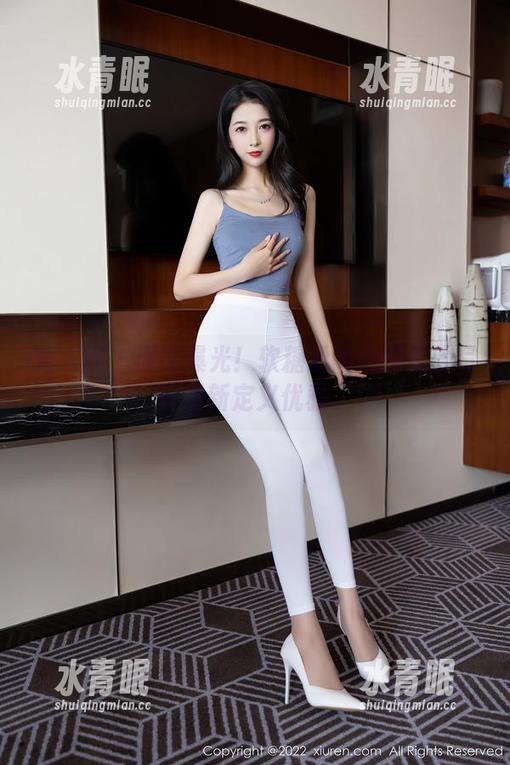 秀人网-软糖爱喝奶 秀人网 - 原图曝光!软糖爱喝奶用礼服写真重新定义优雅。