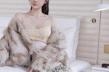 秀人网 - 陈雅漫VICKY的甜心作品，在线上有点小情愫在酝酿。