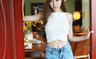美媛馆 - 看Carina梦绮毛衣style，分享美图之余，心里暗感……这衣服真拉风！