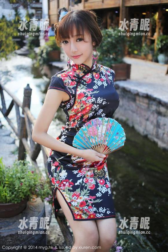 美媛馆-熊吖BOBO 美媛馆 - 你相信吗?熊吖BOBO穿白衬衫的图包,竟然是免费的!马上来填补你的相册。