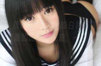 美媛馆 - 薛琪琪sandy的白裙写真集，高清渲染出隐约的清新气息，一言难尽啊。