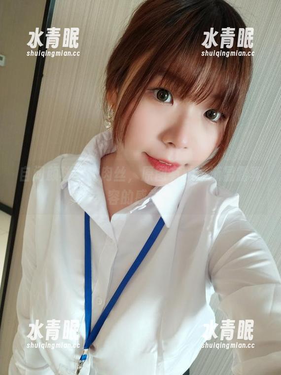 自闭颜球球的肉丝，原图有种逐渐显露真容的感觉。