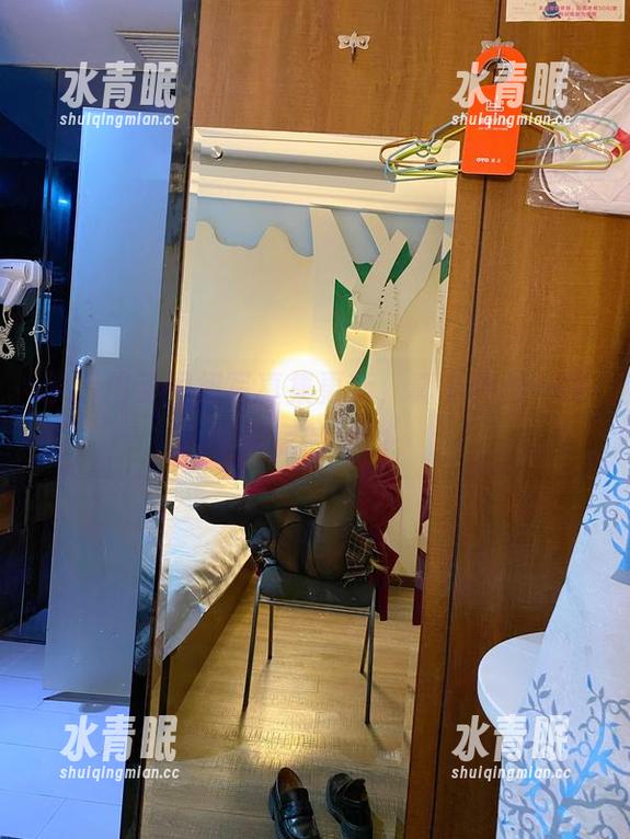 芋圆侑子 芋圆侑子围裙写真集更新,真有种想一探究竟的冲动