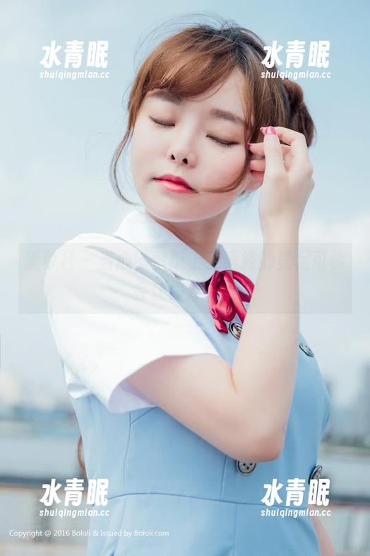菠萝社-王语纯 菠萝社 - 当心,壁纸上王语纯的美足可能会让你分心哦