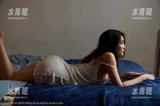 蜜桃社-Gina 蜜桃社 - 在Gina的网袜图集中见性格:下载一张,可能就上瘾。