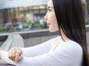 蜜桃社 - 写真也能这么俏皮？小魔女lily私房丝袜，收藏吧！
