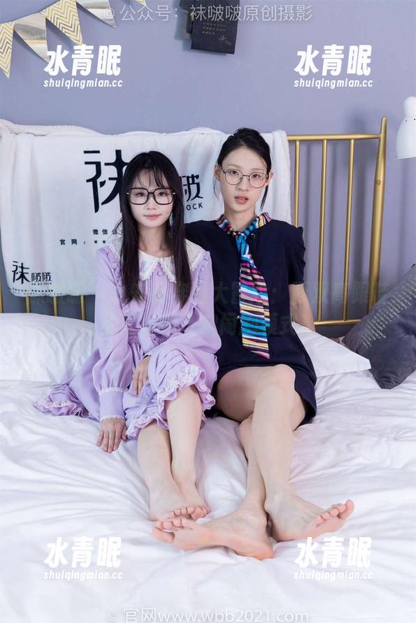袜啵啵-小安 袜啵啵 - 小安的穿鞋大冒险:两双高跟鞋写真图册开启闹剧模式!