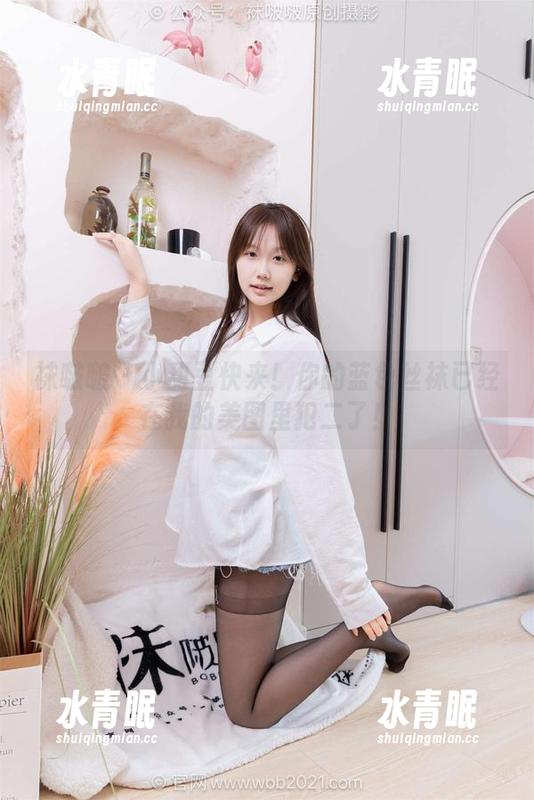 袜啵啵-小甜豆 袜啵啵 - 小甜豆快来!你的蓝色丝袜已经在我的美图里犯二了!