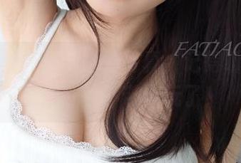 迷之呆梨来分享她的写真,记得听话哦,不然可就不带你玩了!