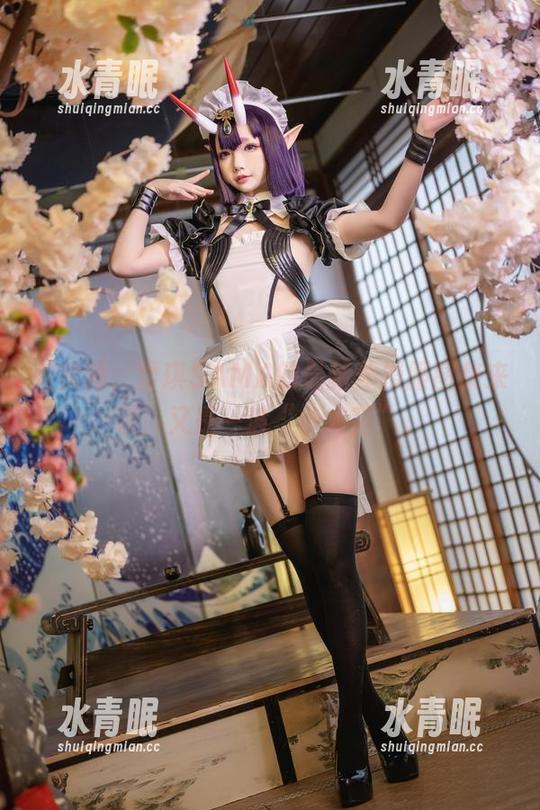 雪琪SAMA 别犹豫,雪琪SAMA的最新体操服图集来袭,又是一波“小火花”。