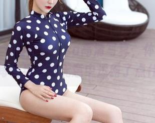 青豆客 - 看雪瑞Lisa高清写真，体操服里的每个细节都无意中透露了点什么